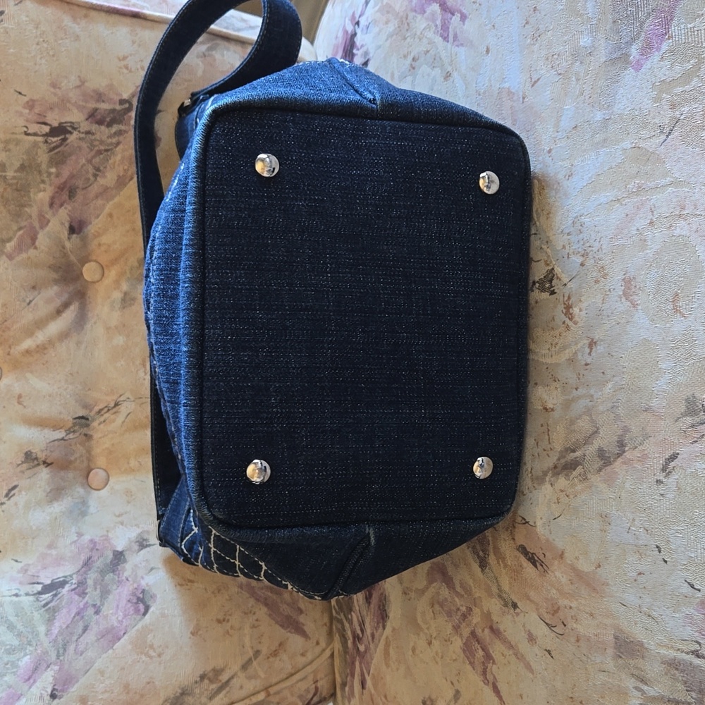 Vera Bradley Bag - Picture 3 of 12